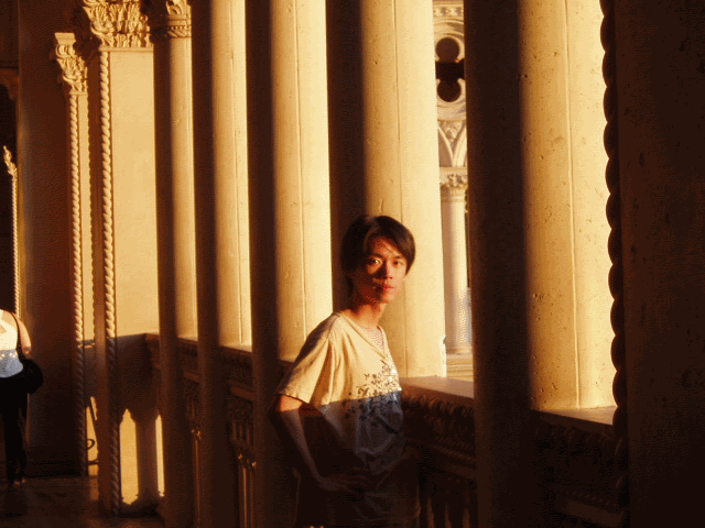 img2.gif